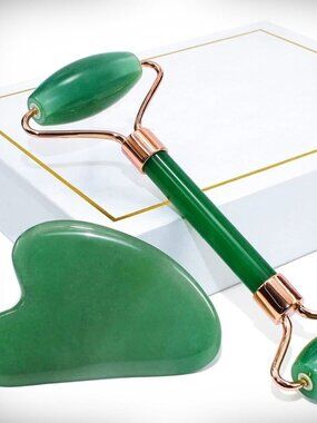 Jade Facial Roller & Gua Sha Set Natural Green Jade 2 Piece